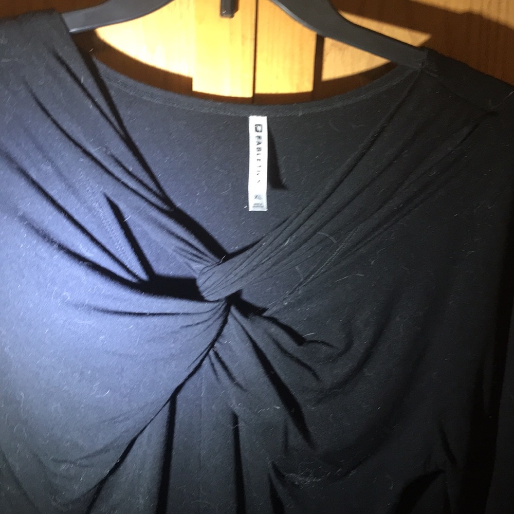 ~Fabletics Black Top With Criss Cross at Bust - Picture 3 of 4
